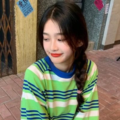 真人ins小众女头图片
