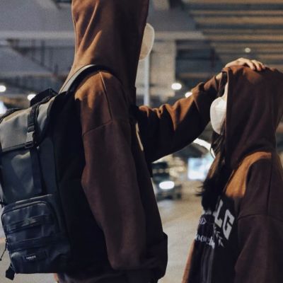 个性微信头像ins情侣一对两张图片