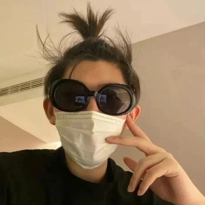 ins超酷男生头像图片