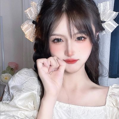 女生干净气质头像