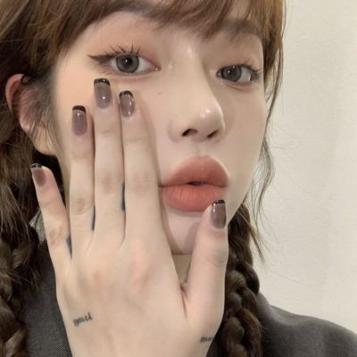 超好看的小众女生头像真人图片