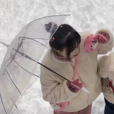 冬天闺蜜女生头像真人一对两张图片