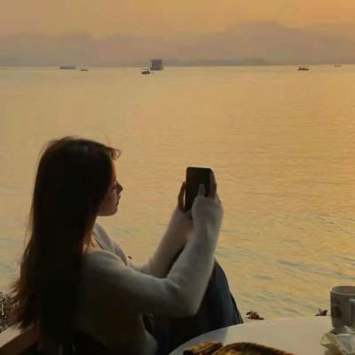 2025流行情侣头像真人一对两张图片