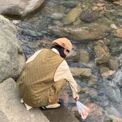 小众不易撞女生头像无水印高清图片