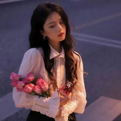超丧女生头像捧花