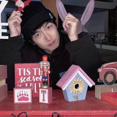 真人情侣头像图片ins风一左一右图片