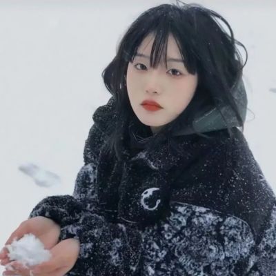 小众头像奇怪可爱女生真人图片