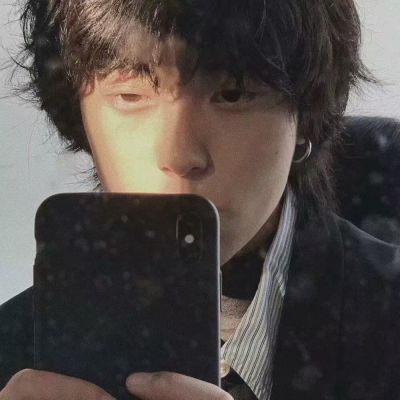 2025流行男生微信头像图片