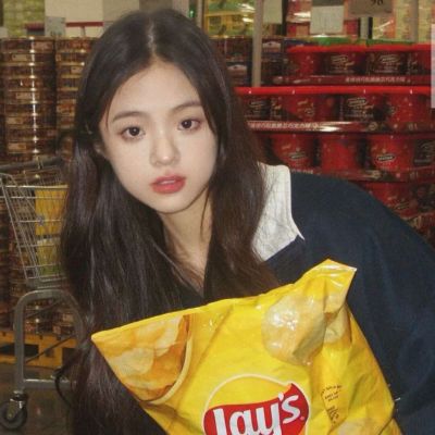 微信好看头像小众女生图片