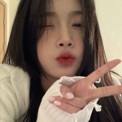 微信好看头像小众女生图片