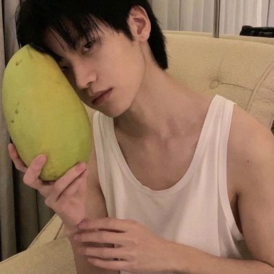 男生头像小众温柔冷酷帅气高清图片