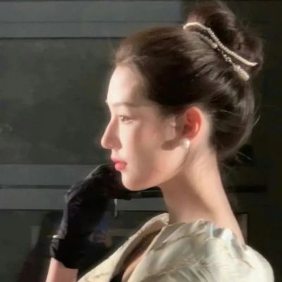 真人好看头像女生风格小众图片