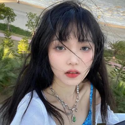 小众又好看的真人头像女生图片