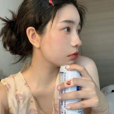 青春年少小众又很好看的女生头像图片
