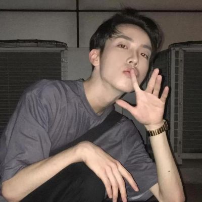 男生头像高级小众独特真人图片
