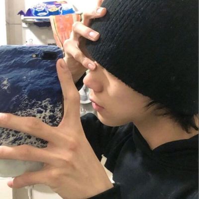2025流行男生微信头像图片