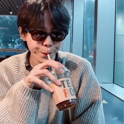 真人男生高冷头像超酷帅气图片