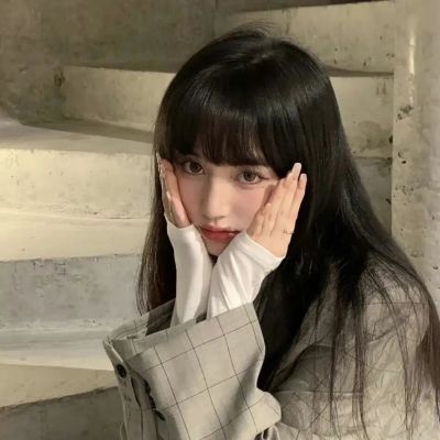 超好看的小众女生头像真人图片