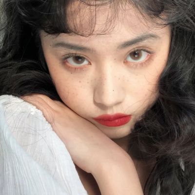 小众又好看的真人头像女生图片