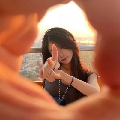 超级好看情侣头像小众一对两张图片