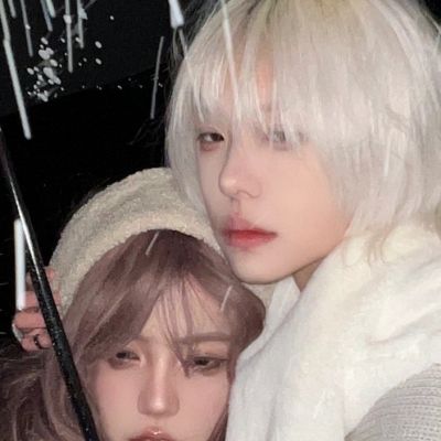 雪中浪漫情侣头像