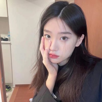 女生头像淡雅文静气质意境图片