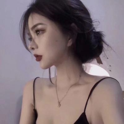 丧系冷酷女生头像真人高清图片