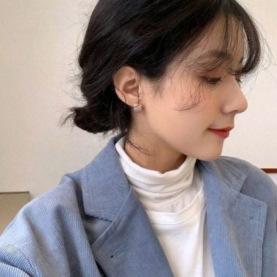 ins女头真人温柔气质图片