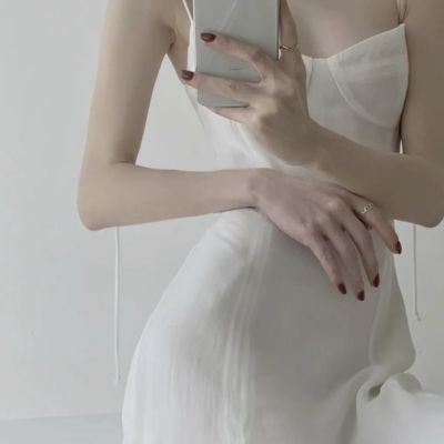 高级感满满的女生微信头像图片