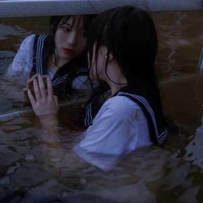 高级感有意境的头像女生小众图片