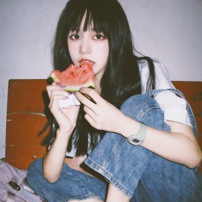 气质头像女生文艺复古风真人清新图片