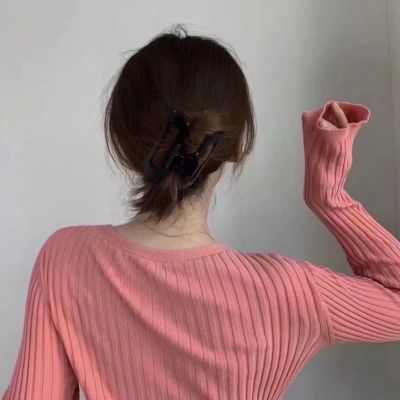 丧系冷酷女生头像真人高清图片