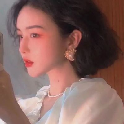 氛围感伤感女生头像高冷照片