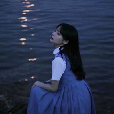 高级感有意境的头像女生小众图片