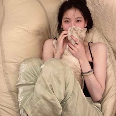 心动微信头像女生高清真人图片
