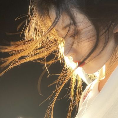 唯美氛围阳光温柔意境女生头像图片