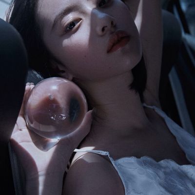 高级感有意境的头像女生小众图片