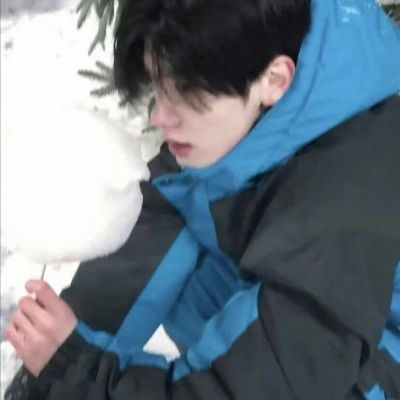 2025头像男真人好看高清图片