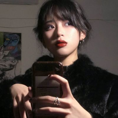 ins女头真人温柔气质图片