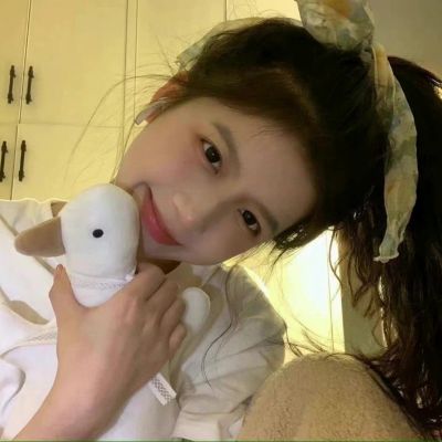 ins真人女生头像可爱高清图片