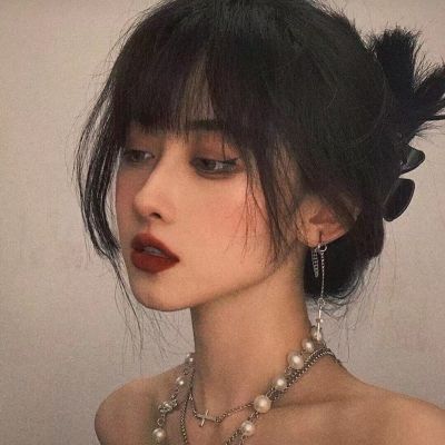 丧系冷酷女生头像真人高清图片
