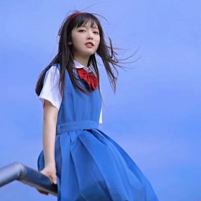 高级感有意境的头像女生小众图片