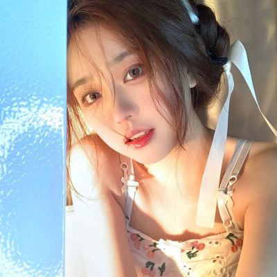 超火网红美女女生头像图片