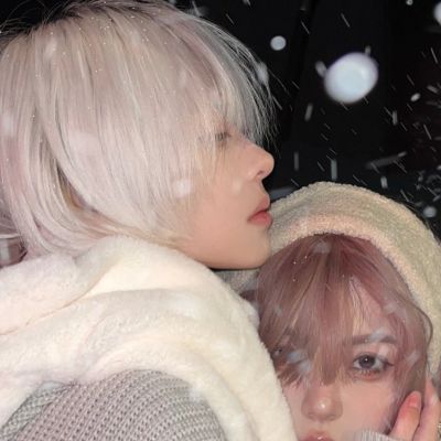 雪中浪漫情侣头像