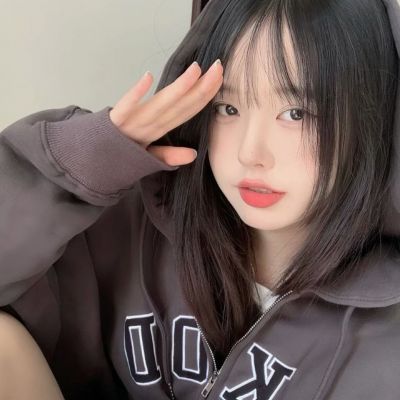 ins女生头像温柔淡妆青春图片