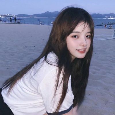 高级感有意境的头像女生小众图片