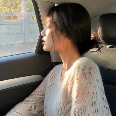 女生头像淡雅文静气质意境图片