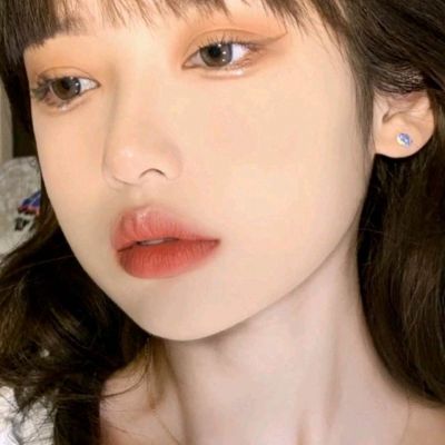 ins女头真人温柔气质图片