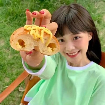 风格各异的真人女生头像