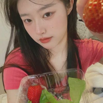 女生头像真人温柔氛围感唯美图片